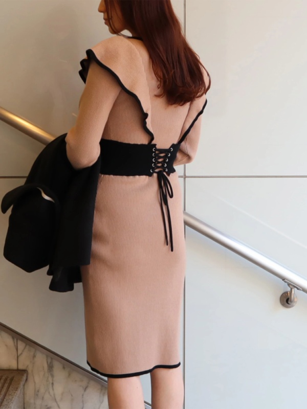 コルセット風ラッフルニットワンピース ニットワンピース ワンピース Miia ミーア Roomy S Web Store 公式通販