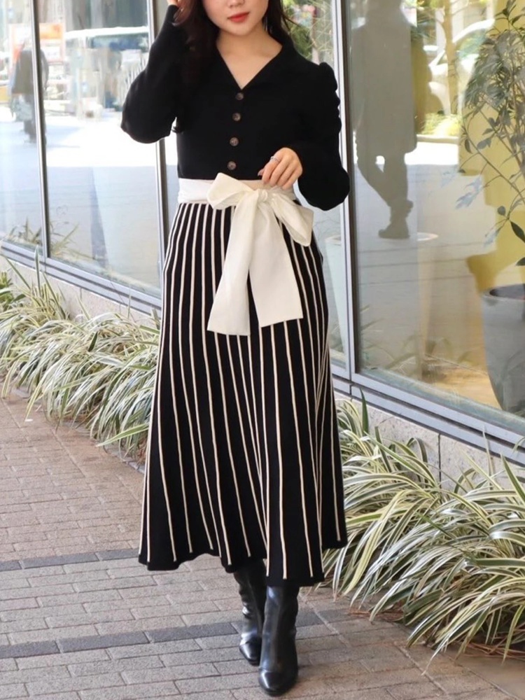 テーラー衿プリーツニットワンピース ニットワンピース ワンピース Miia ミーア Roomy S Web Store 公式通販 Roomy S Web Store ルーミィーズウェブストア