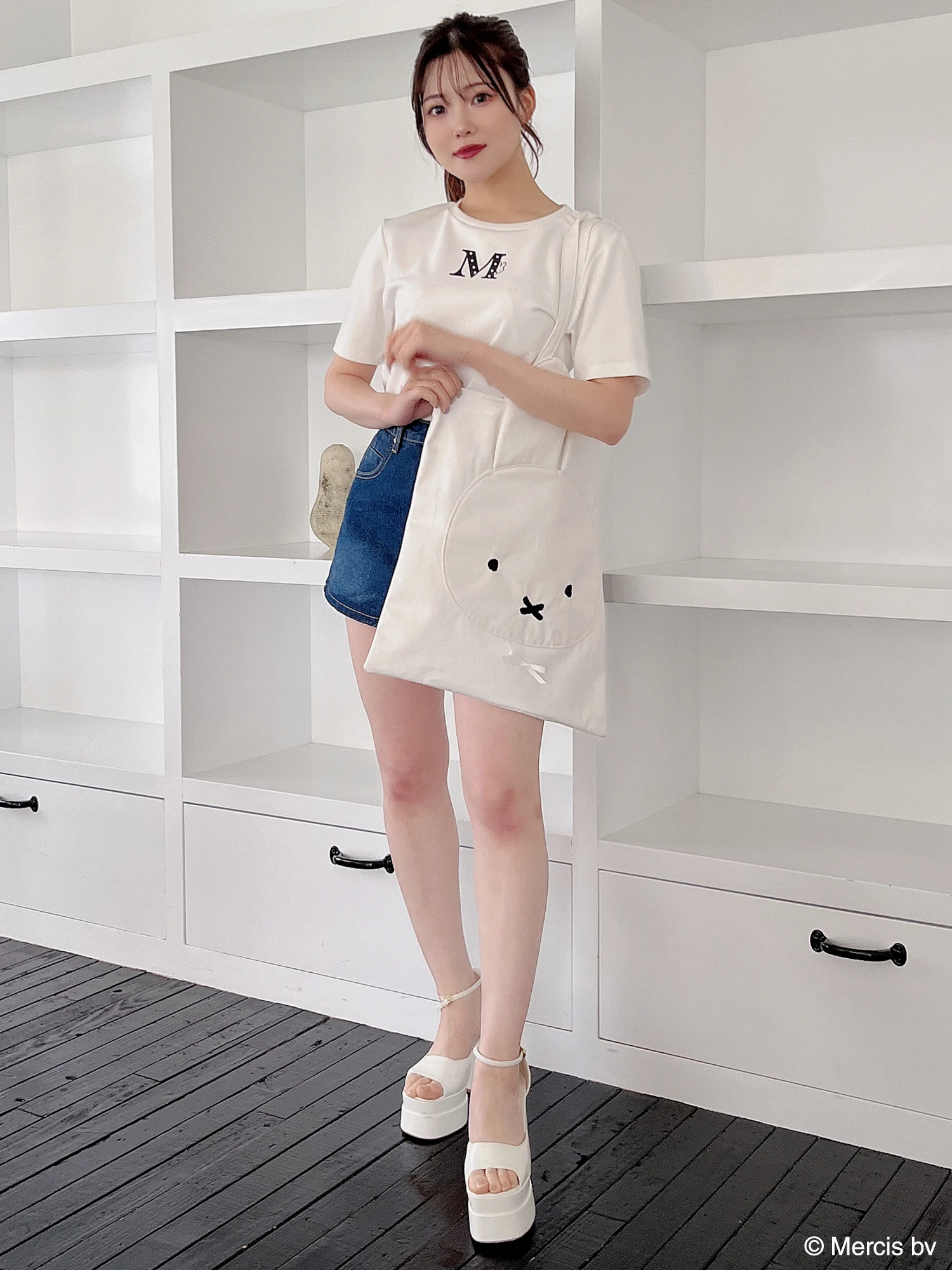 MIIA ミッフィー パールトリミングTシャツ ホワイト miffy パールトリミングTシャツ（Tシャツ/カットソー）｜Miffy