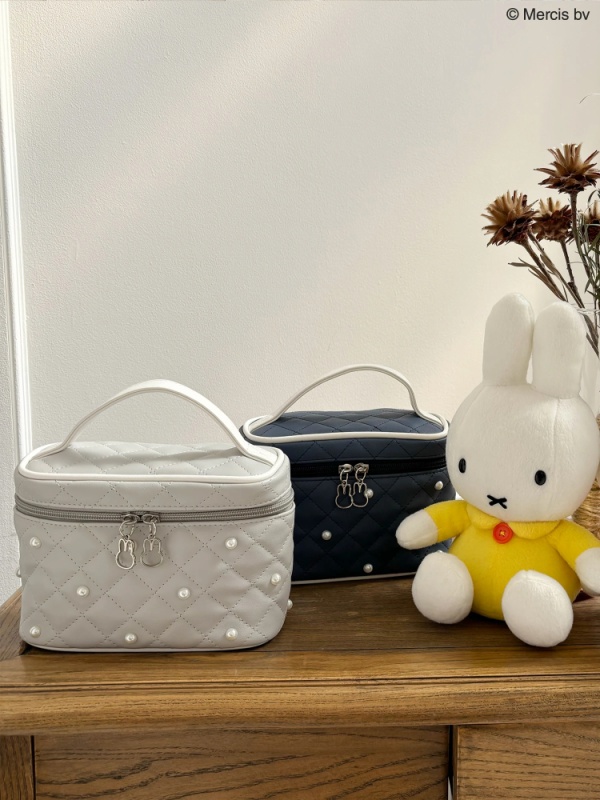 MIIA(ミーア) |miffy キルティングポーチ