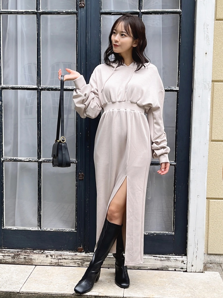 サイドスリットロングパーカーワンピース｜ワンピース｜ワンピース  
