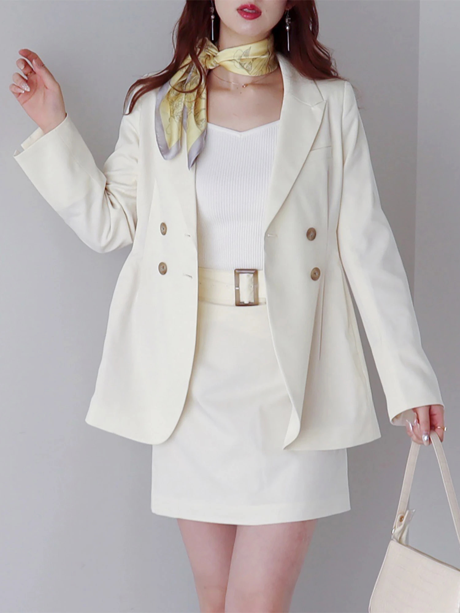 ベルト付台形ミニスカート