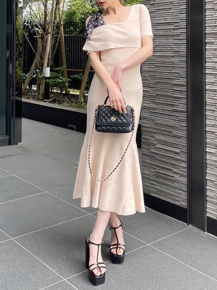 ショルダースカーフ付ニットマーメイドワンピース｜ニットワンピース  