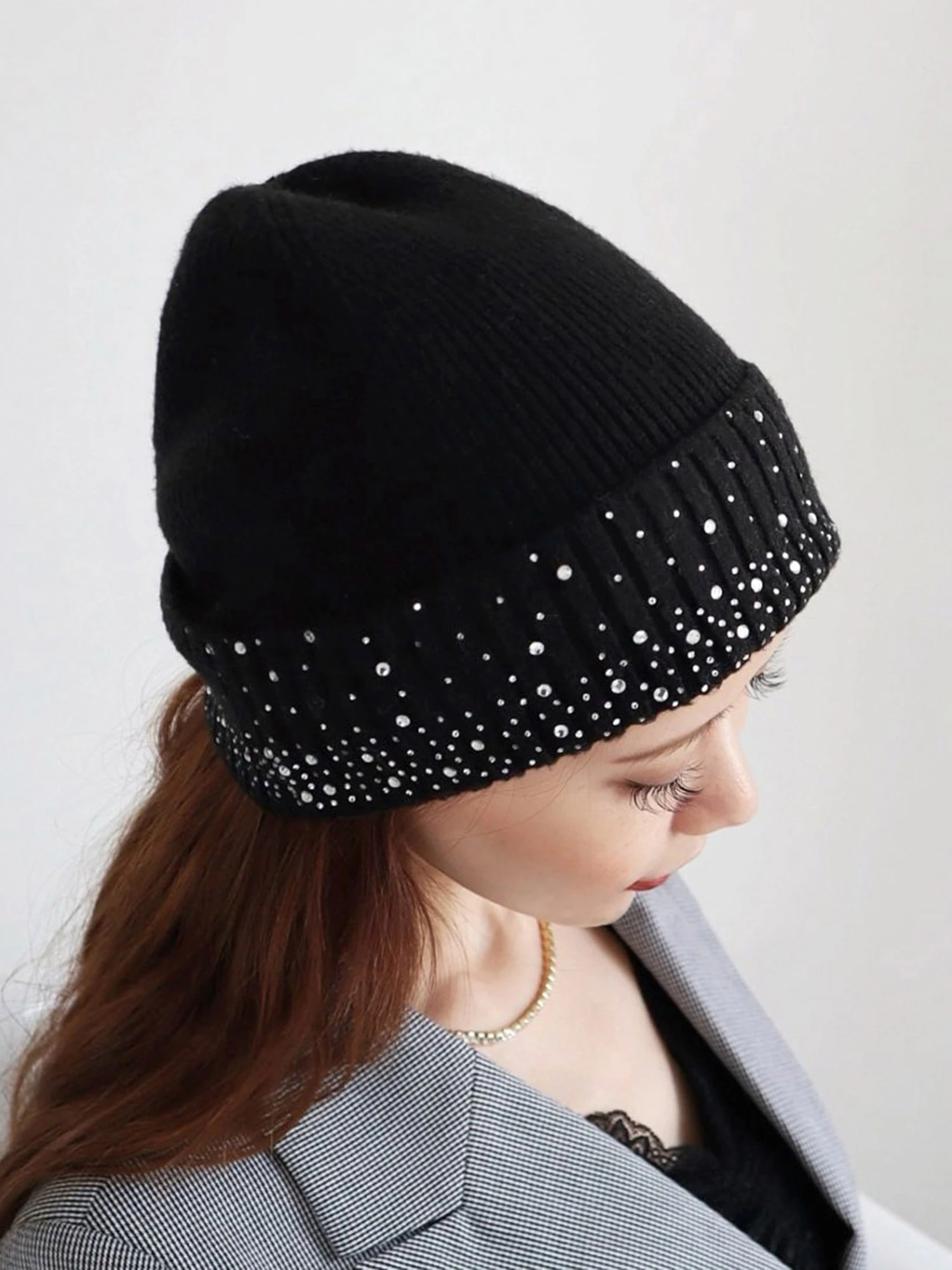 【完売品! レア!貴重】NEWERA 限定 LA ラインストーン ニット帽 新品✨️ニューエラ ラインストーン ロゴ ベーシックカフ ニット
