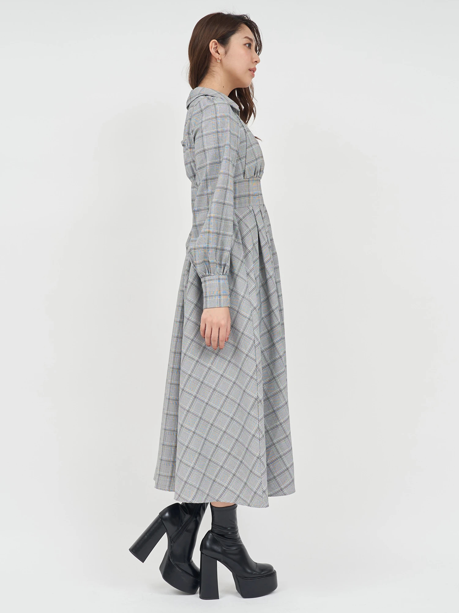 コルセット風フロントZIPシャツワンピース｜シャツワンピース