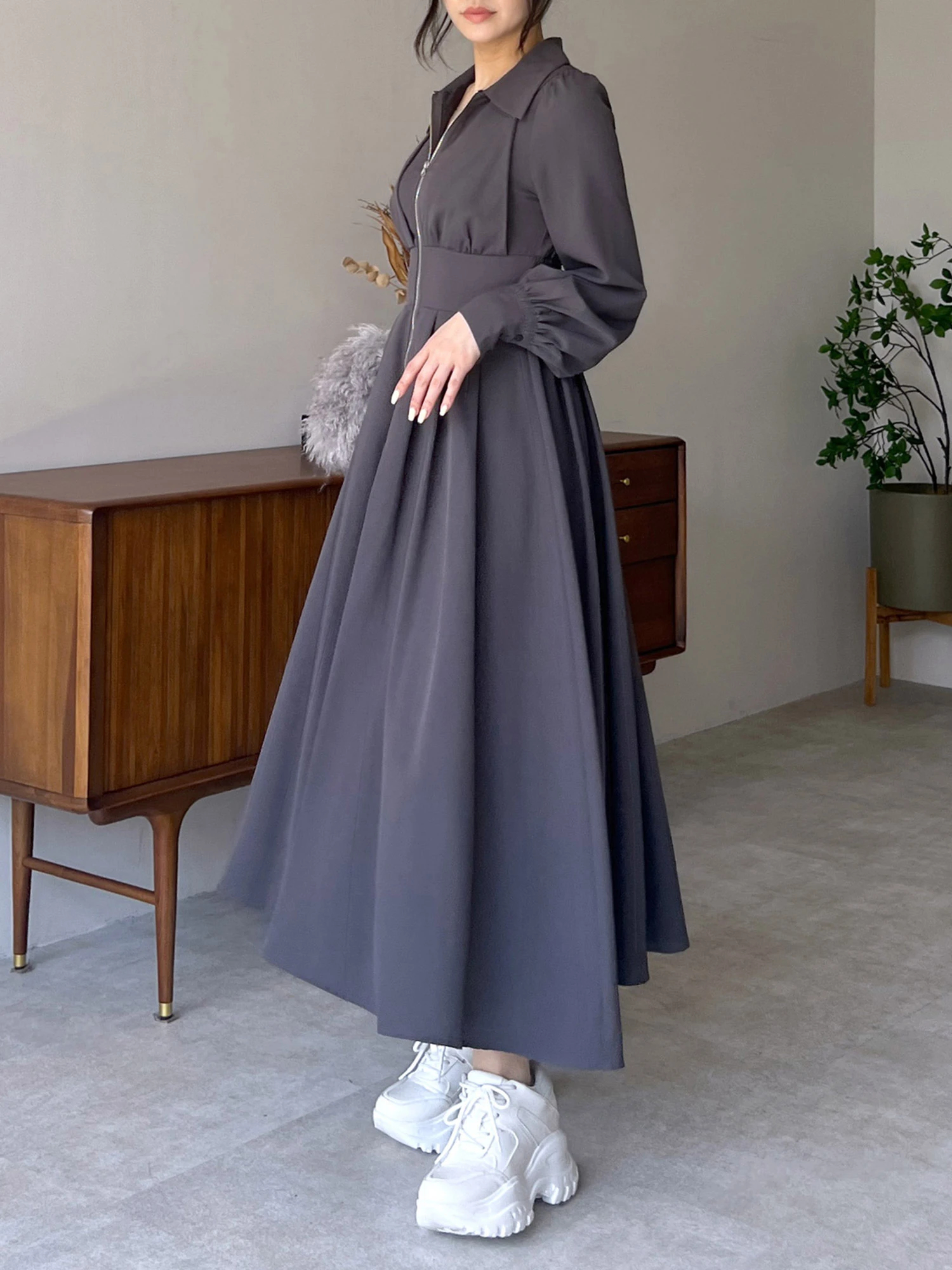 コルセット風フロントZIPシャツワンピース｜シャツワンピース