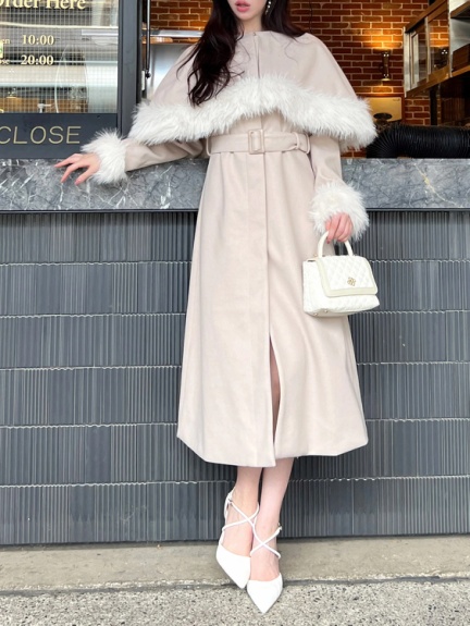 ROYAL PARTY ノーカラービジューコート 試着のみ こじ開ける 