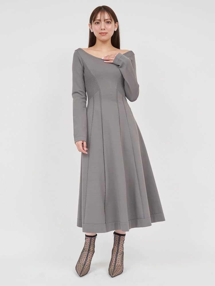 オープンネックシェイプアップニットフレアワンピース｜ニット  