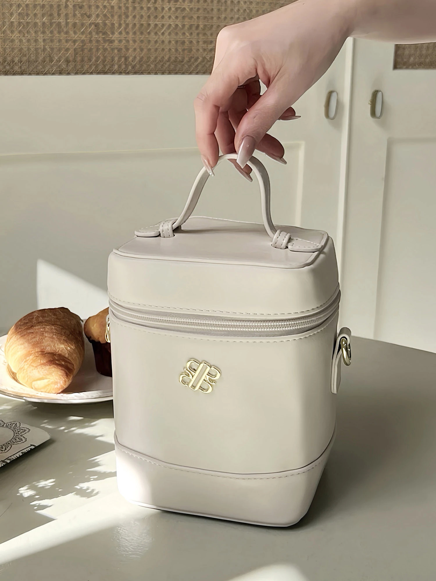 スクエアヴァニティBAG｜バッグ｜バッグ｜ROYAL PARTY（ロイヤル