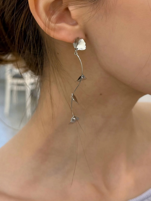 ヴァインズピアス(シルバー)
