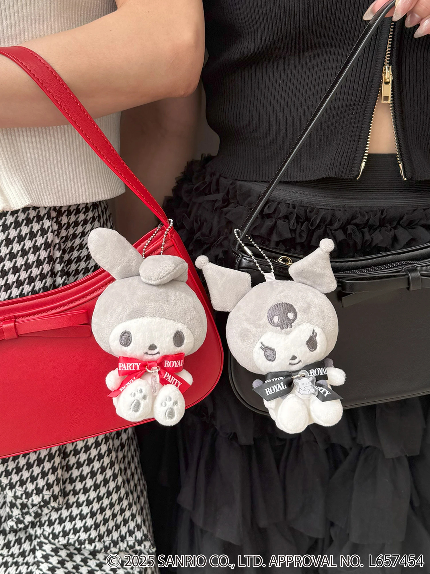 Kuromi】ぬいぐるみチャーム|ファッション小物|ファッション Kuromi】ぬいぐるみチャーム|ファッション小物|ファッション