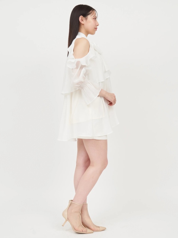 ROYAL PARTY(ロイヤルパーティ) |【GirlsAward2025 S/S 立花琴未様/藤井サチ様 着用】リボン付コールドショルダーブラウスセットアップ