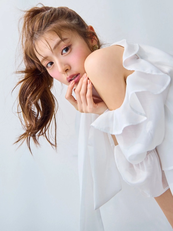 ROYAL PARTY(ロイヤルパーティ) |【GirlsAward2025 S/S 立花琴未様/藤井サチ様 着用】リボン付コールドショルダーブラウスセットアップ