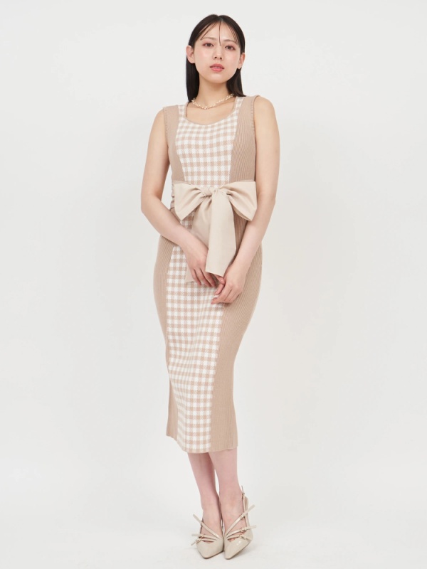 ROYAL PARTY(ロイヤルパーティ) |【GirlsAward2025 S/S 小林由依様 着用】ギンガムチェックシェイプアップノースリーブニットタイトワンピース(ベージュ)