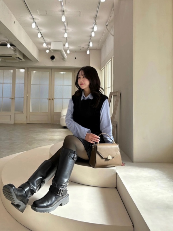 my twilight(マイトワイライト) |mytwilight PARIS ロゴモチーフ台形ミニバッグ