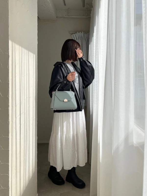 my twilight(マイトワイライト) |mytwilight PARIS ロゴモチーフ台形ミニバッグ