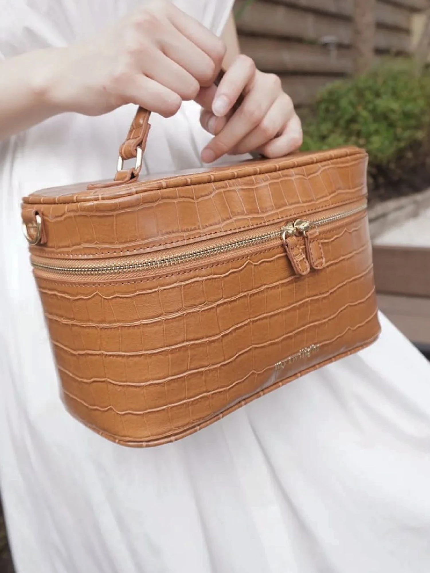 MCM エムシーエム ヴィセトスロックスター2WAYバニティバッグ