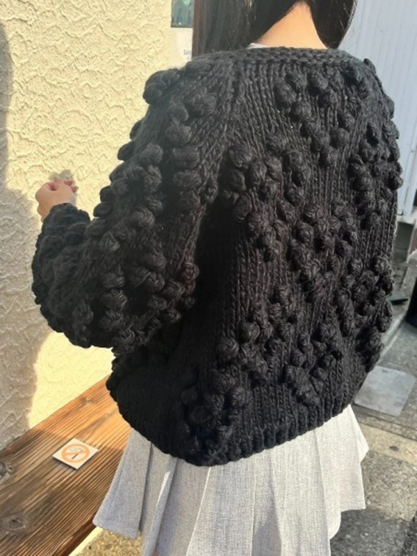 MORE self LOVE(モアセルフラブ) |heart pompon knit