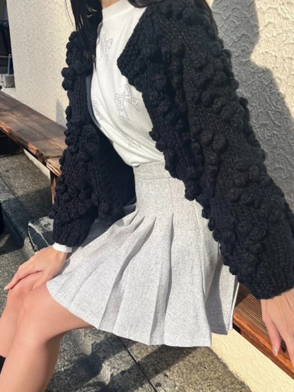 MORE self LOVE(モアセルフラブ) |heart pompon knit