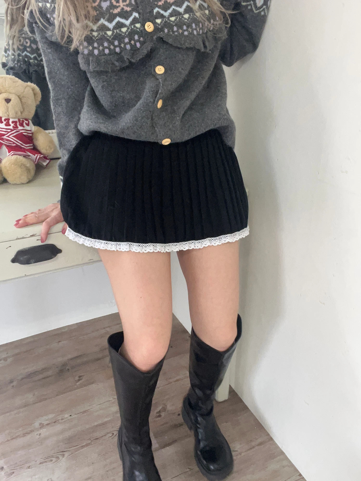 キューピースカート　黒 レースプレッピースカート｜ミニスカート｜スカート｜MORE self