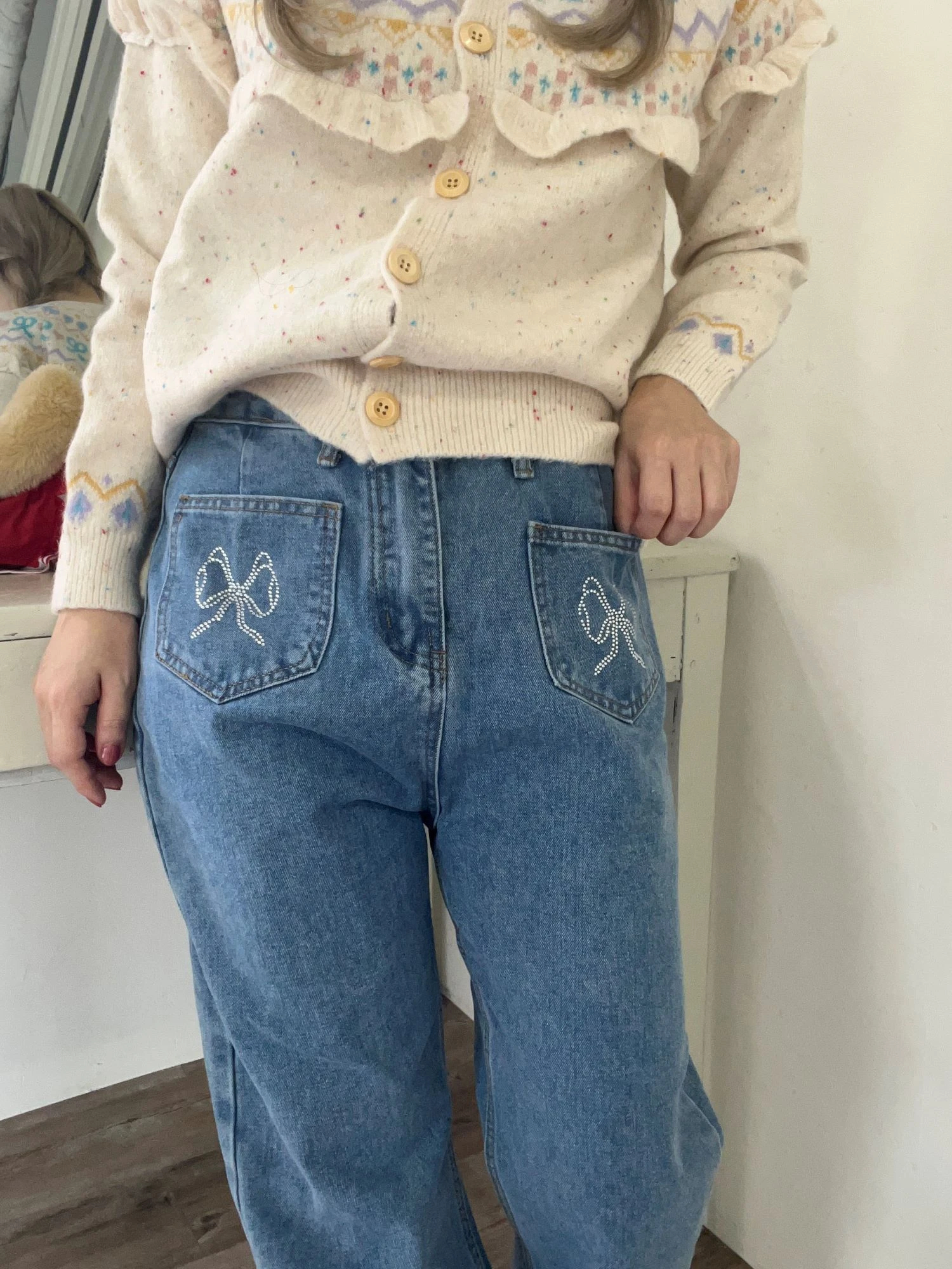 リボンストーンブーツカットデニム｜デニムパンツ｜パンツ｜MORE