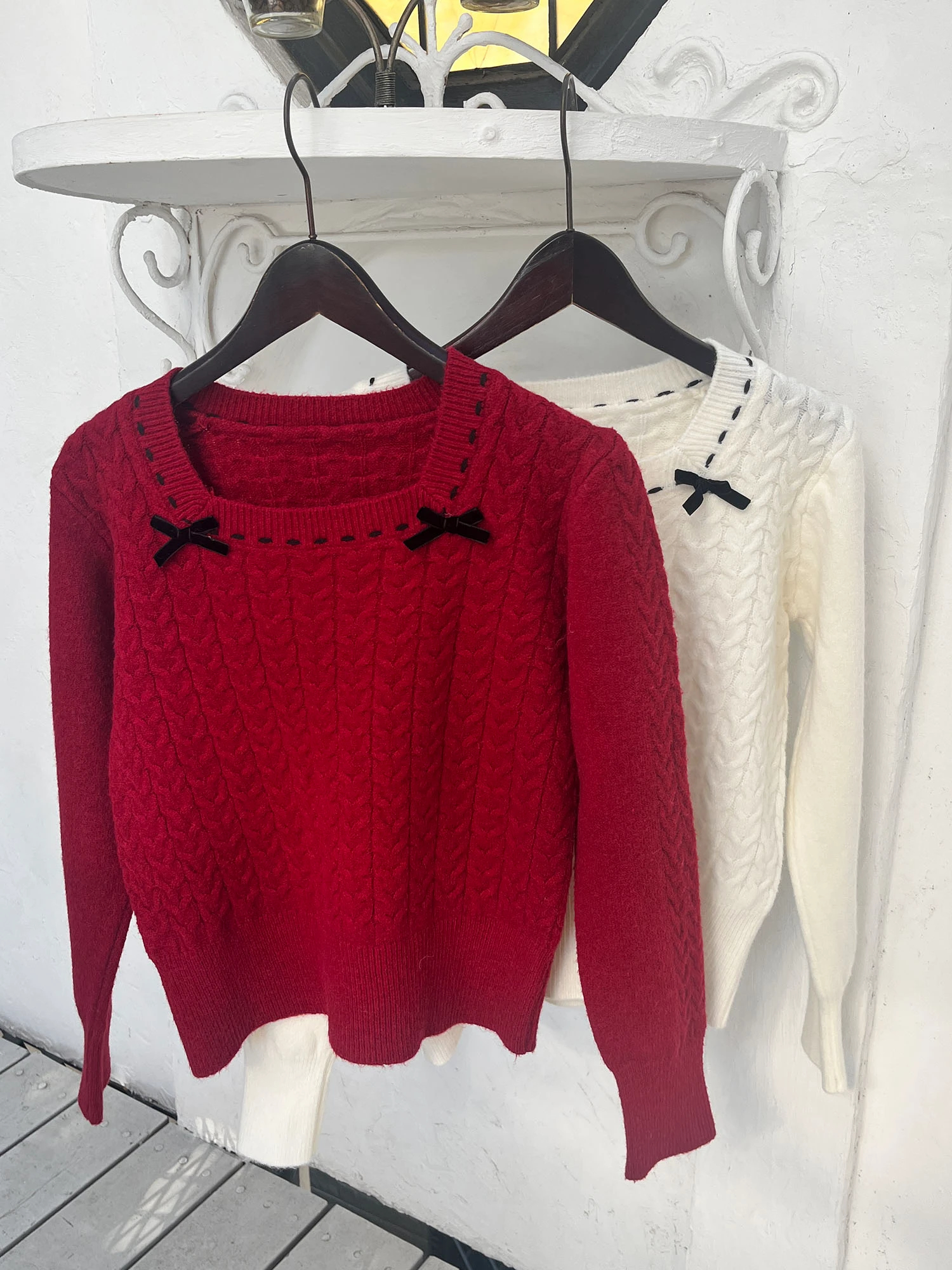 新品【MORE self LOVE】モアセルフラブ　リボン付　ケーブルニット ベロアリボンケーブルニット｜ニット｜トップス｜MORE self LOVE