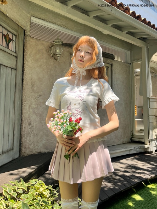 MORE self LOVE(モアセルフラブ) |ANGEL【HELLO KITTY】RHINESTONE TEE