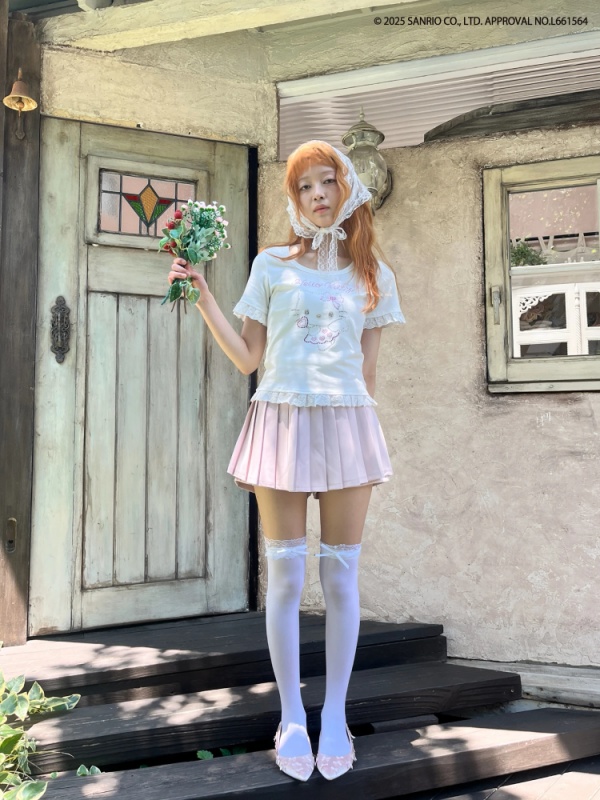 MORE self LOVE(モアセルフラブ) |ANGEL【HELLO KITTY】RHINESTONE TEE