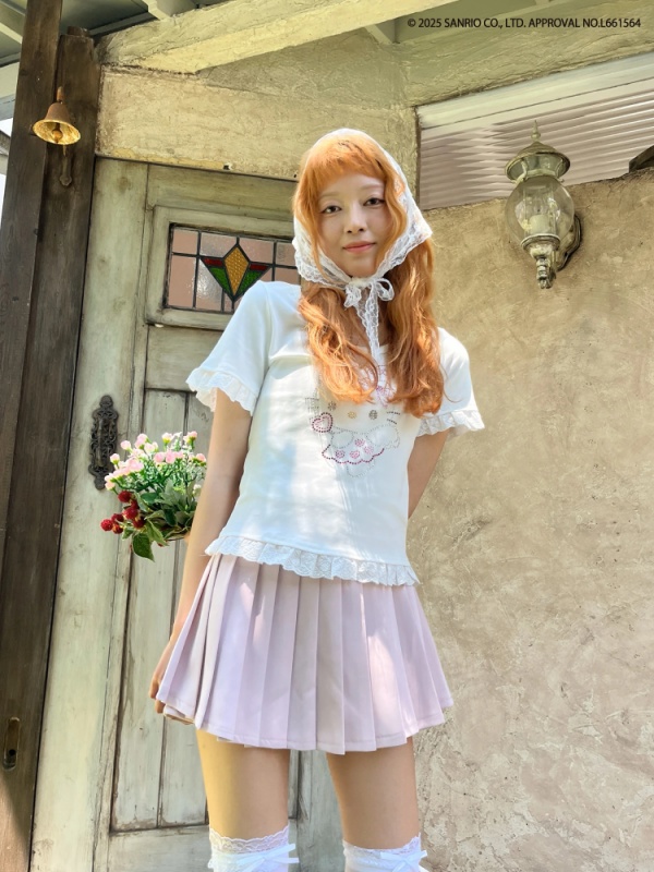 MORE self LOVE(モアセルフラブ) |ANGEL【HELLO KITTY】RHINESTONE TEE