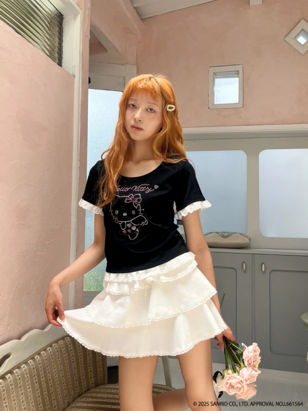 MORE self LOVE(モアセルフラブ) |ANGEL【HELLO KITTY】RHINESTONE TEE