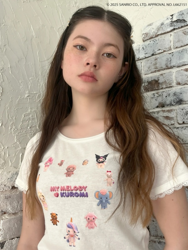 MORE self LOVE(モアセルフラブ) |【MY MELODY & KUROMI】HEART ENCYCLOPEDIA TEE