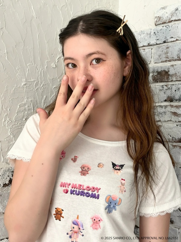 MORE self LOVE(モアセルフラブ) |【MY MELODY & KUROMI】HEART ENCYCLOPEDIA TEE