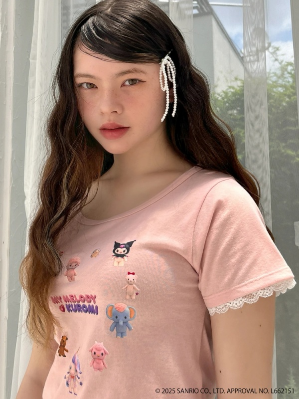MORE self LOVE(モアセルフラブ) |【MY MELODY & KUROMI】HEART ENCYCLOPEDIA TEE