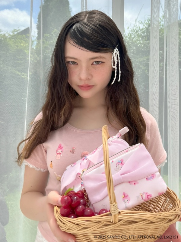 MORE self LOVE(モアセルフラブ) |【MY MELODY & KUROMI】HEART ENCYCLOPEDIA TEE